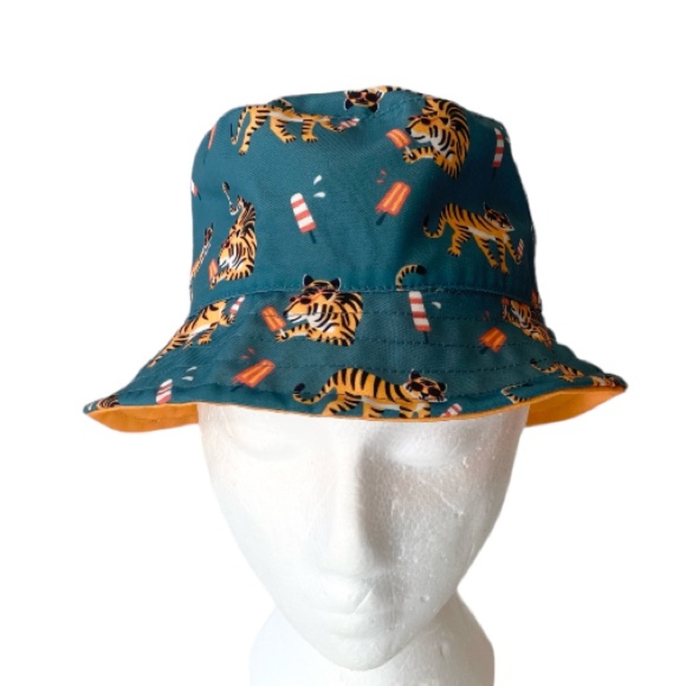 Wonder Co. Reversible Bucket Hat